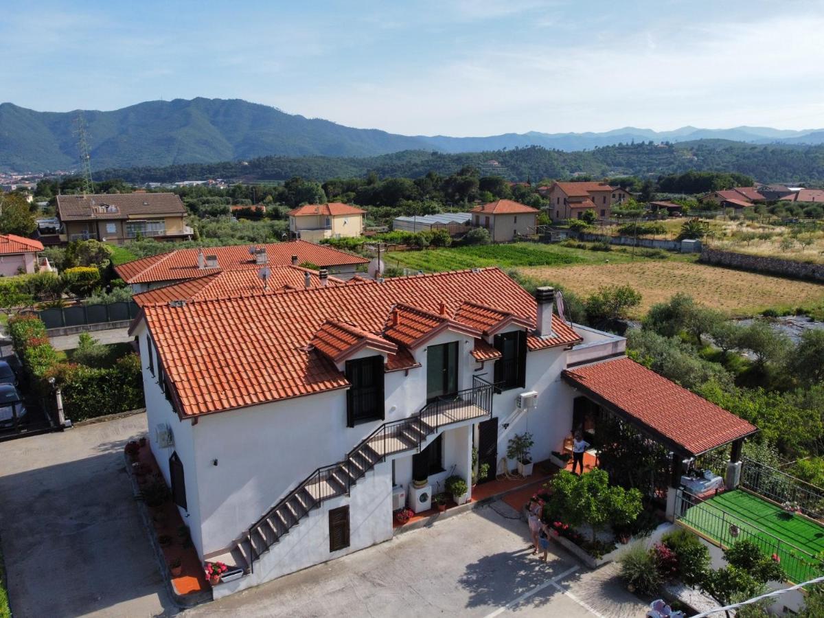 Cisano sul Neva Villa Marco Aurelio מראה חיצוני תמונה