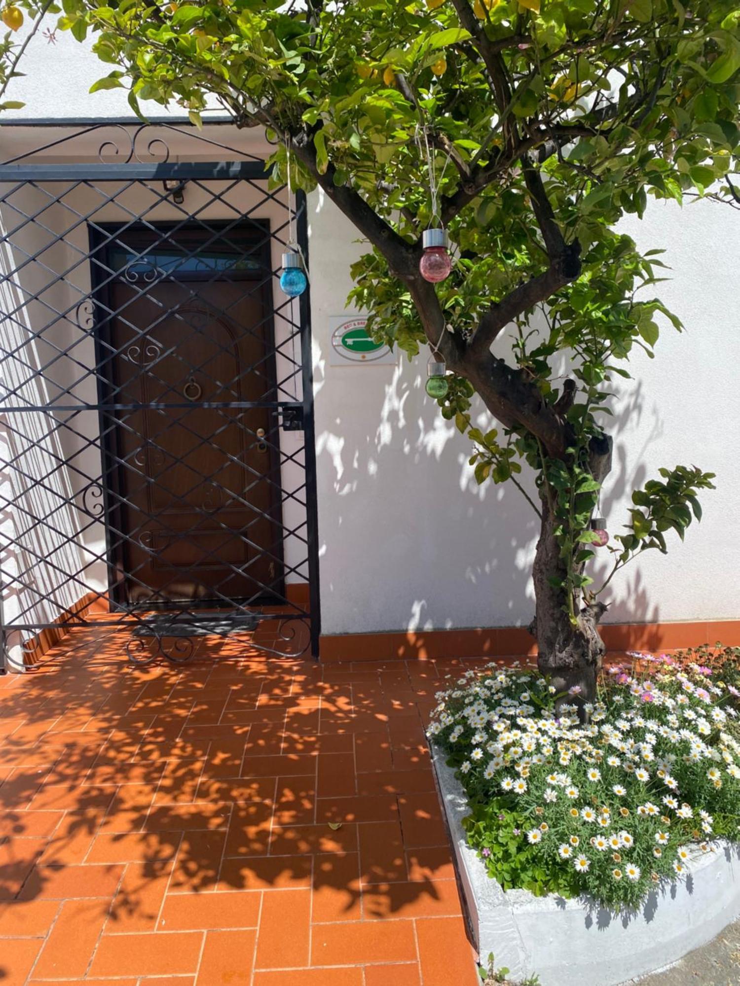 Cisano sul Neva Villa Marco Aurelio מראה חיצוני תמונה